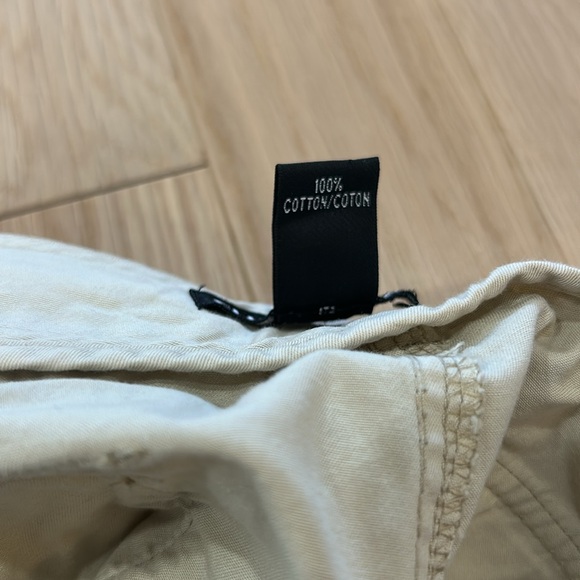 Club Monaco women’s beige shorts. size 2. 100% cotton - Picture 7 of 7